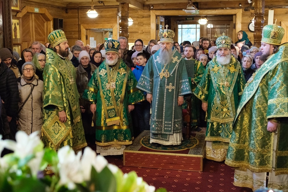 Расписание богослужений вырица казанский