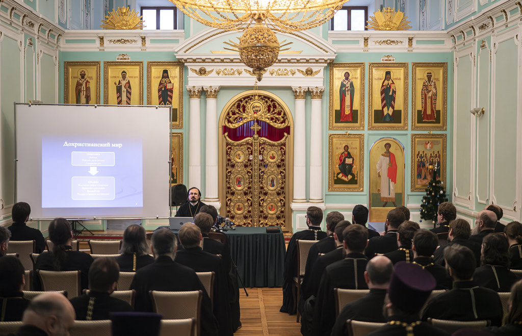 история петербурга лекции. лелина елена ивановна спбгу. история петербурга лекции. история петербурга лекции. студенческая аудитория амфитеатр мгу.
